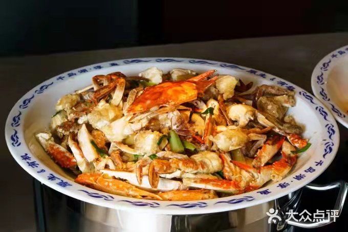 6口味大闸蟹畅吃！陆家嘴江畔五星级酒店，100+种美食自助