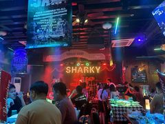 -鲨鱼美式餐厅酒吧Sharky