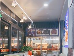 -鹏城人家海鲜酒家·23年老字号(较场尾店)
