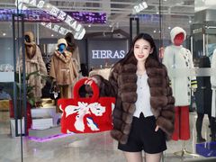 -肃宁华斯国际裘皮城