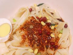 经典油泼面-黎一碗大碗手工面(城市立方店)