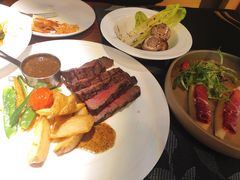炭烤菲力牛排佐黑胡椒汁-秀·爱尔兰餐吧(上海路店)