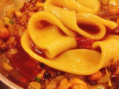 -鸿顺老铁锅美蛙鱼府(解放碑店)