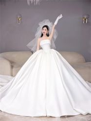 -维纳斯婚纱礼服租赁馆