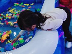 -嘻游纪亲子游泳中心(天佑城店)