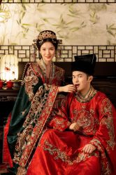 -雪中彩影婚纱摄影·微光艺术中心