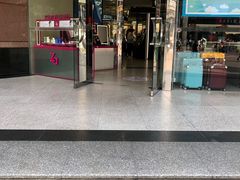 -上海置地广场(南京东路店)