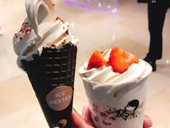 -喜茶(上海兴业太古汇店)