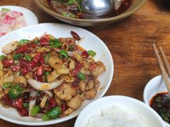 -茅屋大酒店