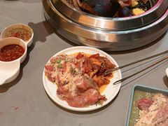 -黑金·寻焰自助百汇·烤肉·火锅(中街店)