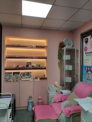 -斐尔国际皮肤管理中心