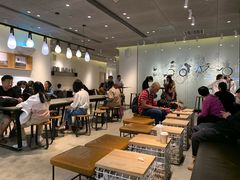 大堂-喜茶(深圳东门1234店)