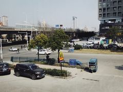 -麦当劳(长江西路得来速店)