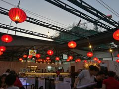 -Lanterns Vietnamese Restaurant