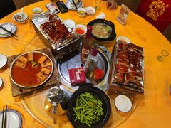 鲍汁手工豆腐-东方之猪四更烤乳猪(金垦总店)