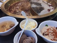 鸳鸯火锅-重庆小天鹅火锅(中商广场店)