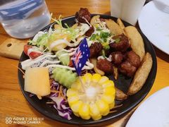 -西堤复合时尚餐厅