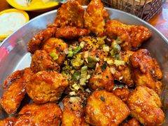 -BHC炸鸡(明洞总店)