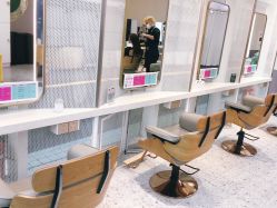 -PE SALON 