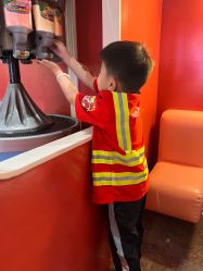 -奈尔宝·儿童乐园·亲子餐厅(华采天地店)