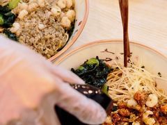 蟹黄面秃油黄-朱洪元苏式面馆(绿宝广场店)