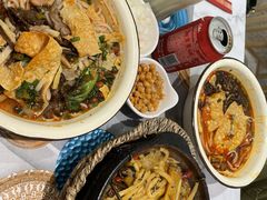 -丽丽三鲜螺蛳粉(田林路店)