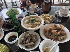 -大树下饭店(春晓镇慈岙社区卫生服务站南)