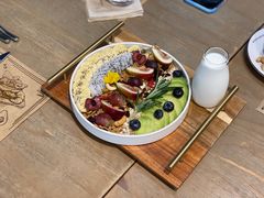 -Mark&Mars Restaurant
