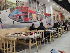 大堂-江城燕子大排档(江汉路步行街店)