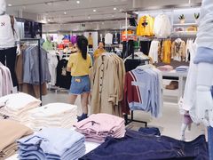 -美特斯邦威(新天地购物中心店)