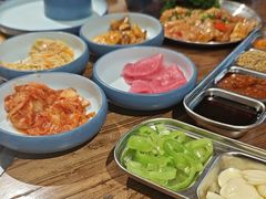 -明洞阿姨·韩式酱蟹烤肉·创意料理(三元桥店)