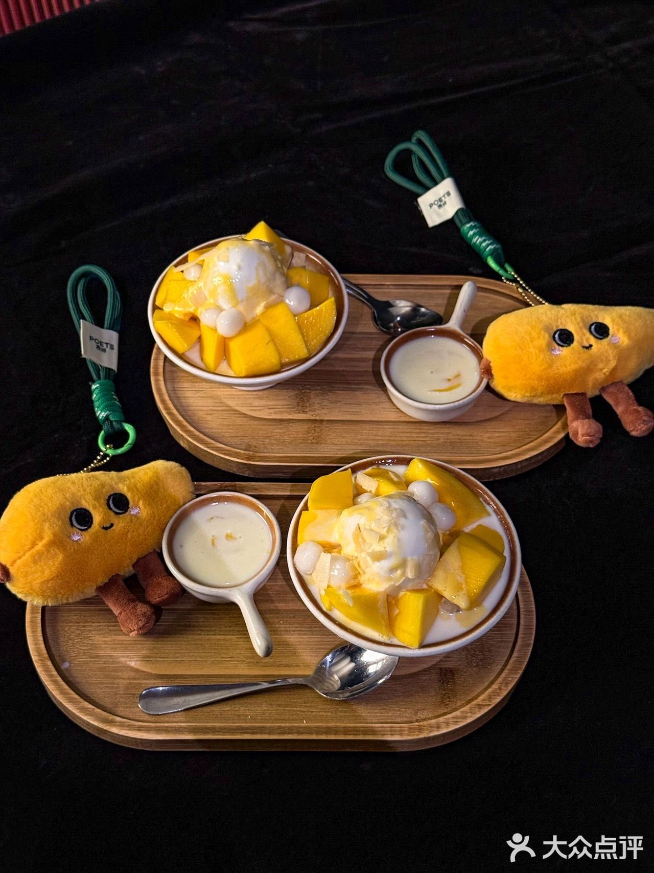 泰料脑袋集合！吃到上海no.1芒果冰了🥭