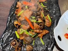 干口蘑炒牛柳-茶叁酒肆·楚味江湖(菱角湖店)