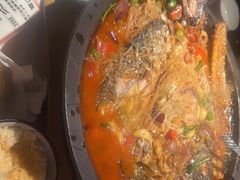 -鸣记脆皮烤鱼·海鲜烤鱼(三八广场店)