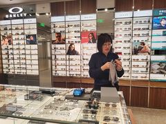 -LensCrafters亮视点(蓝色港湾店)