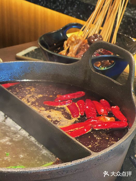 盡膳口福跷脚牛肉火锅(晶耀前滩店)峨眉刘婆婆钵钵鸡图片
