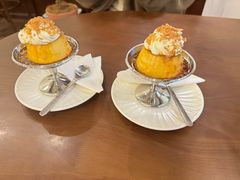 -Café Monson
