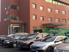 -上海市松江区中心医院