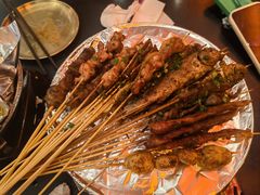 -何师烧烤Pro ·江湖川菜·小龙虾·精酿啤酒(太古里旗舰店)