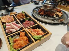 -韩国屋炭火烤肉(时代广场店)
