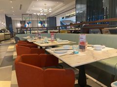 -港丽餐厅(高德置地店)