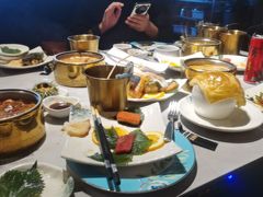 -雍容荟帝王蟹活龙虾展台自助(IFS黑金店)