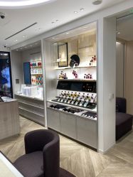 -法国娇兰精品店