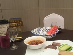 -忆江南·临江鱼馆