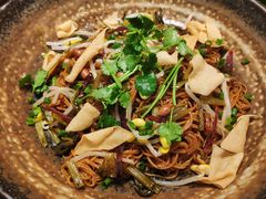 手工海南粉-拾味馆·浓鲜骨汤(光谷天地店)