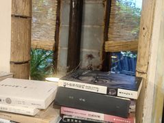 -斯多格书乡(北京大学畅春园店)