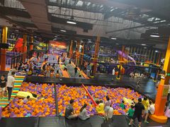 -Tenker Club弹刻极限主题公园 · 蹦床 · 团建 · 生日派对(大关店)