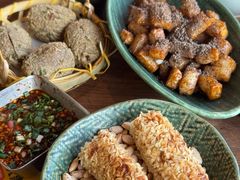 -包整·丝娃娃(一览甲秀楼风景店)