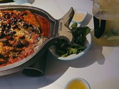 -江边城外烤全鱼(世茂广场店)