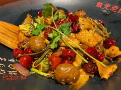 老灶麻辣香锅-风光老灶麻辣香锅(大成路翠微百货店)